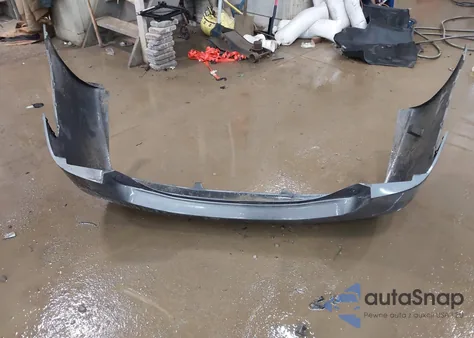 2010 Toyota Camry Le z USA, uszkodzony, nr VIN 4T4BF3EK7AR055897